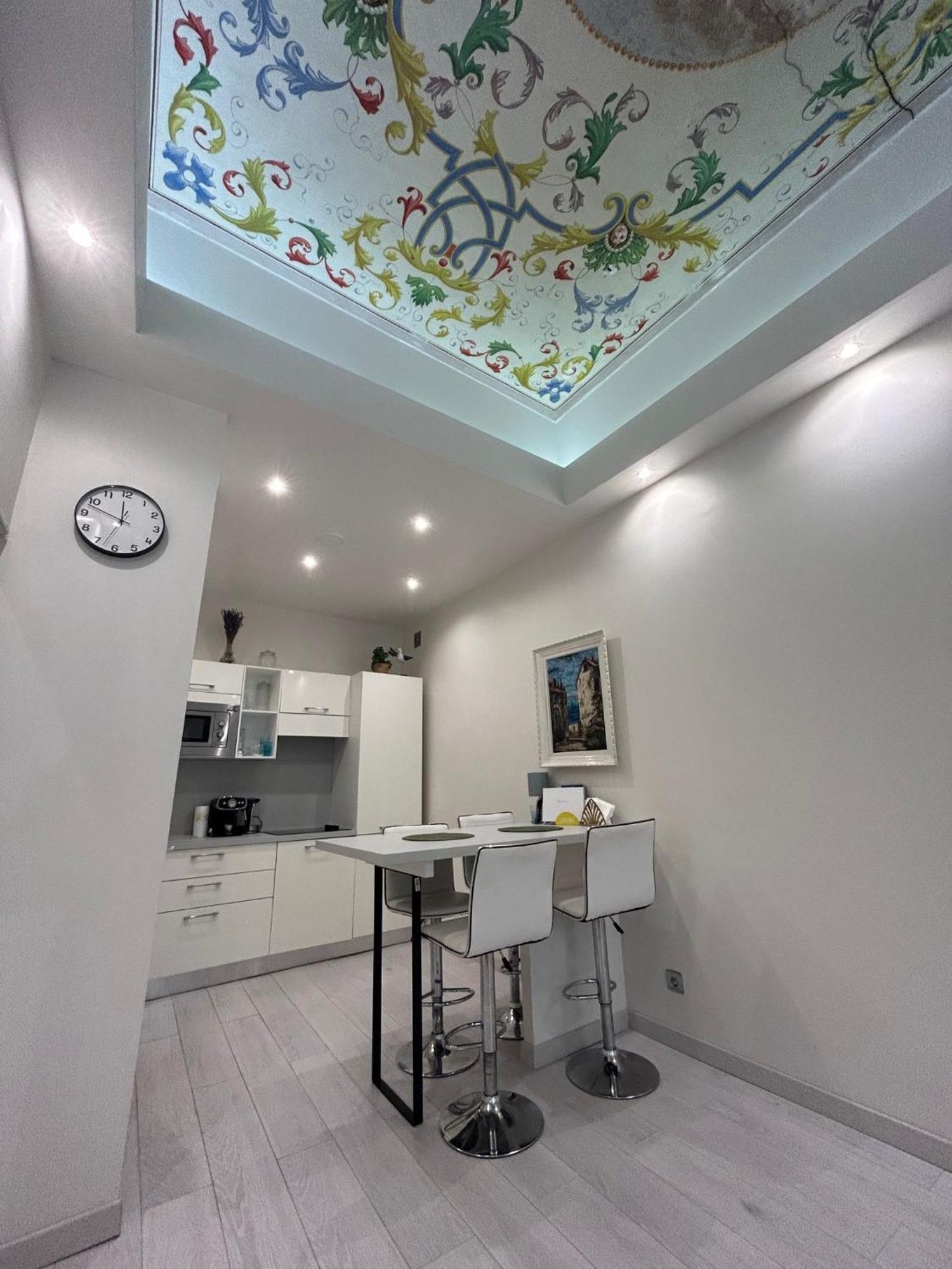 Luxury Apartment In The Heart Of Old Town Nice. Exterior photo